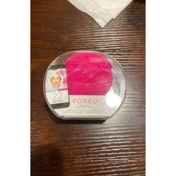 Foreo Luna Foto Facial Cleansing Brush