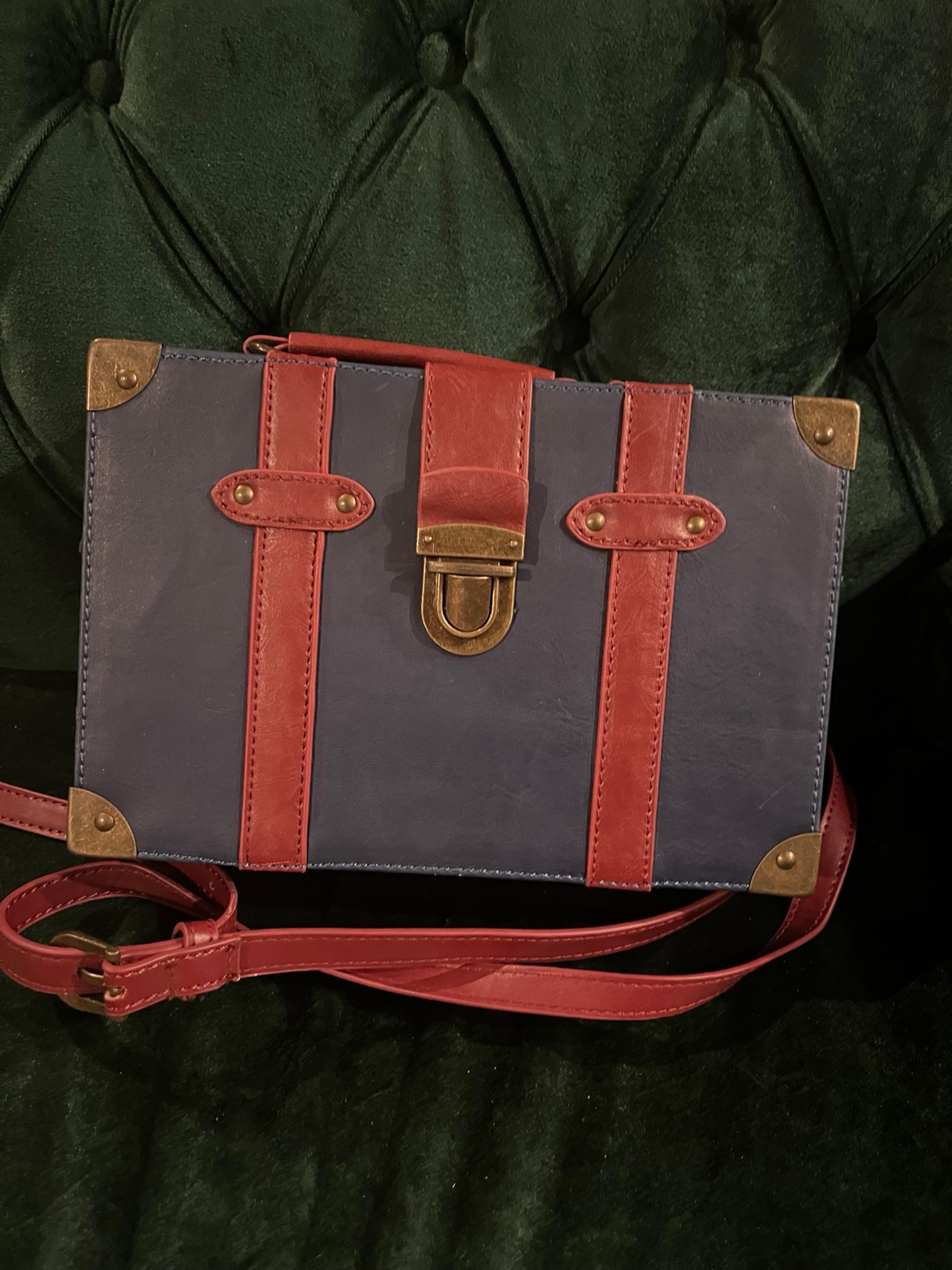Vintage crossbody handbag