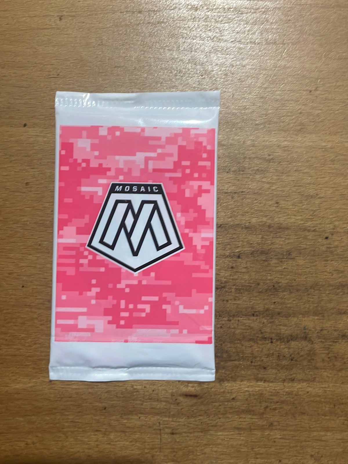 2019-20 MOSAIC BASKETBALL PINK CAMO SEALED PACK WITH ZION ROOKIE #269