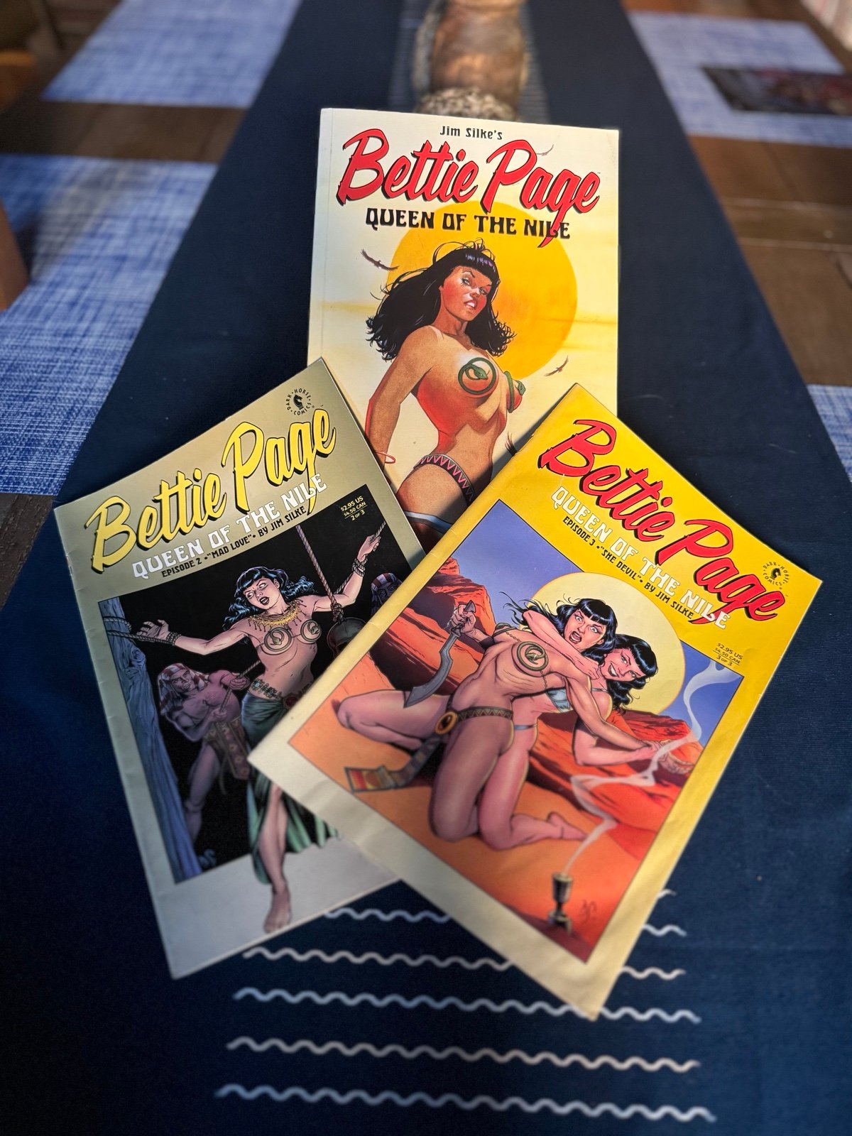 RARE- BETTY PAGE comics y2k BUNDLE