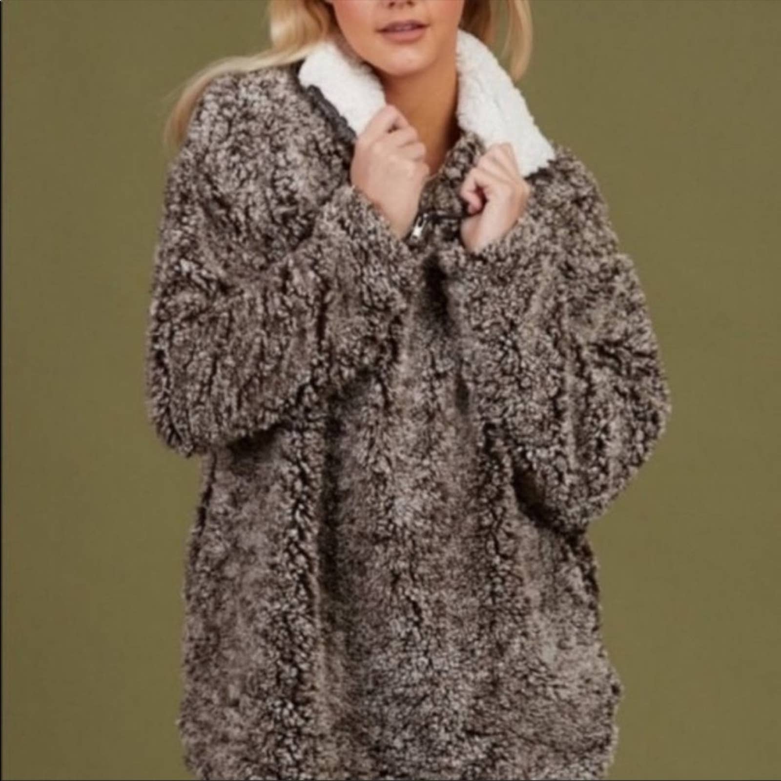 Altar’d state brown oversized Sherpa pullover size small
