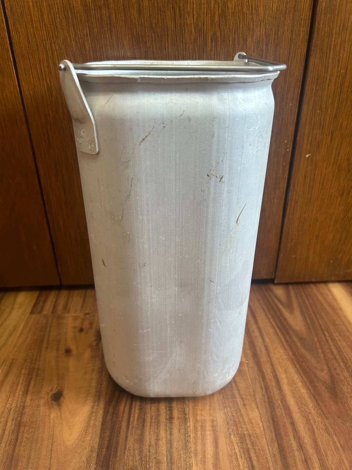 Vintage Galvanized Tall Narrow Aluminum Metal Bucket Farmhouse Pail•Bail Handle