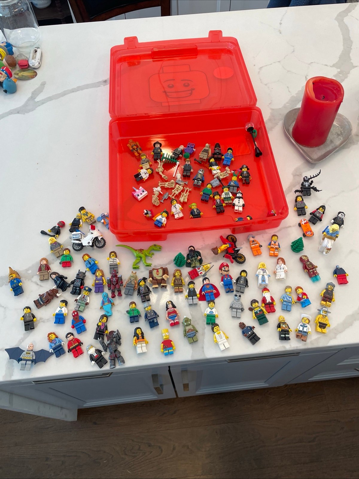 Huge lots of Lego miniatures, mixed lots with a Lego red container