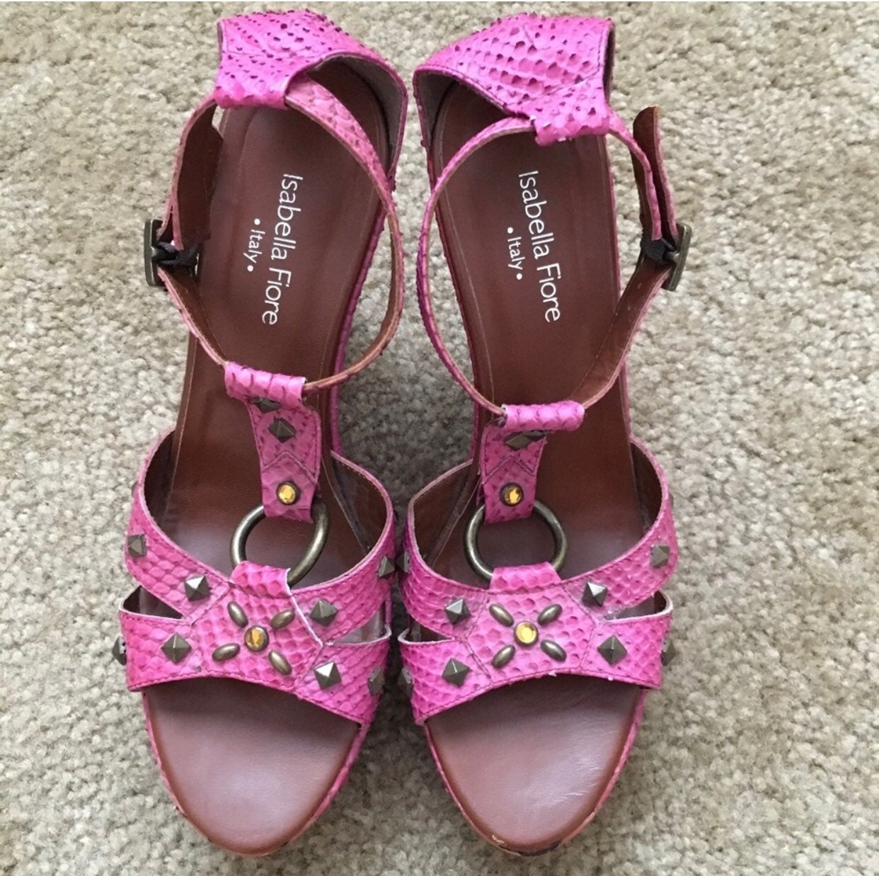 Isabella Fiore Wedges