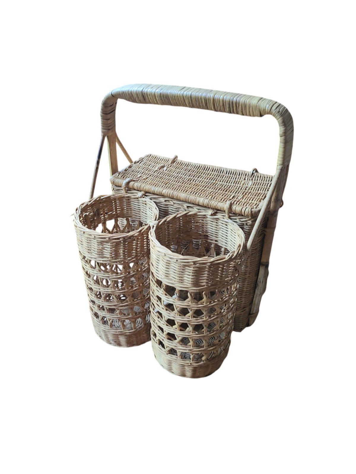 VINTAGE picnic basket with double WINE holder