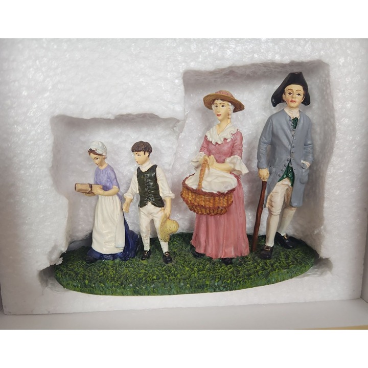 Williamsburg Lang & Wise Colonial Family 5006029