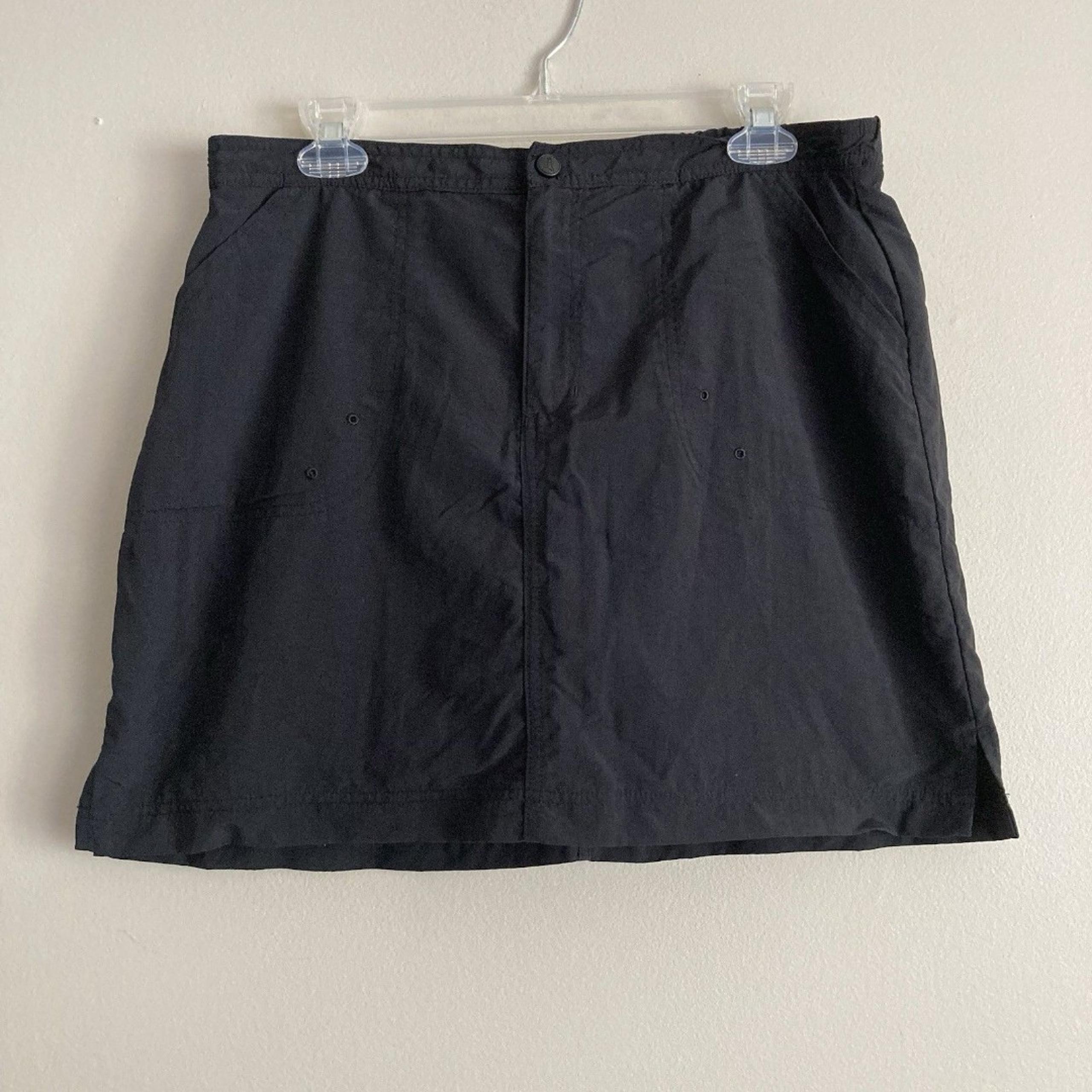 Lands End Black Nylon Mini Skirt Skort Womens Size 10 Built-In Shorts Active