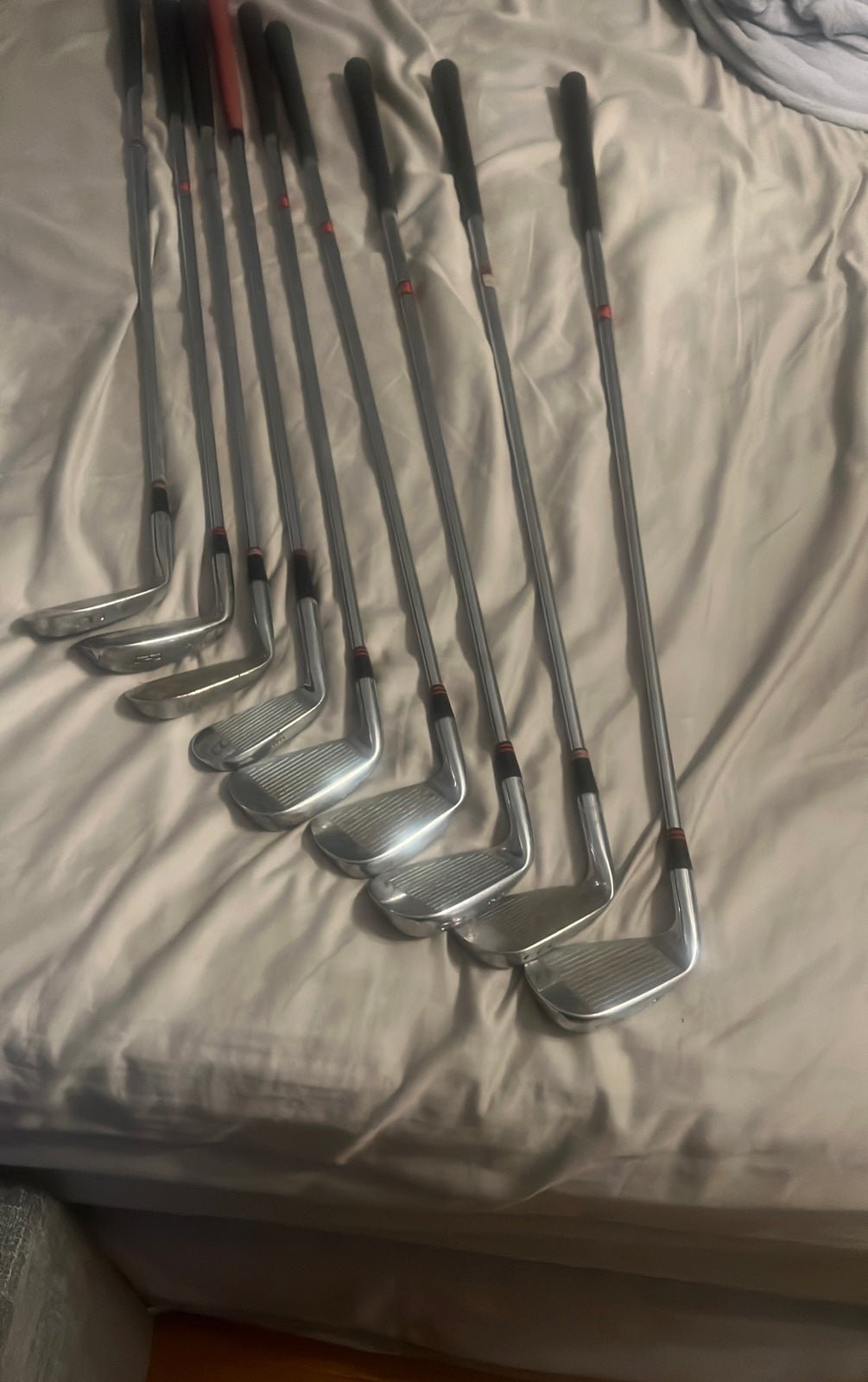 Ben Hogan Set Of RH Golf Club Irons 9 Clubs