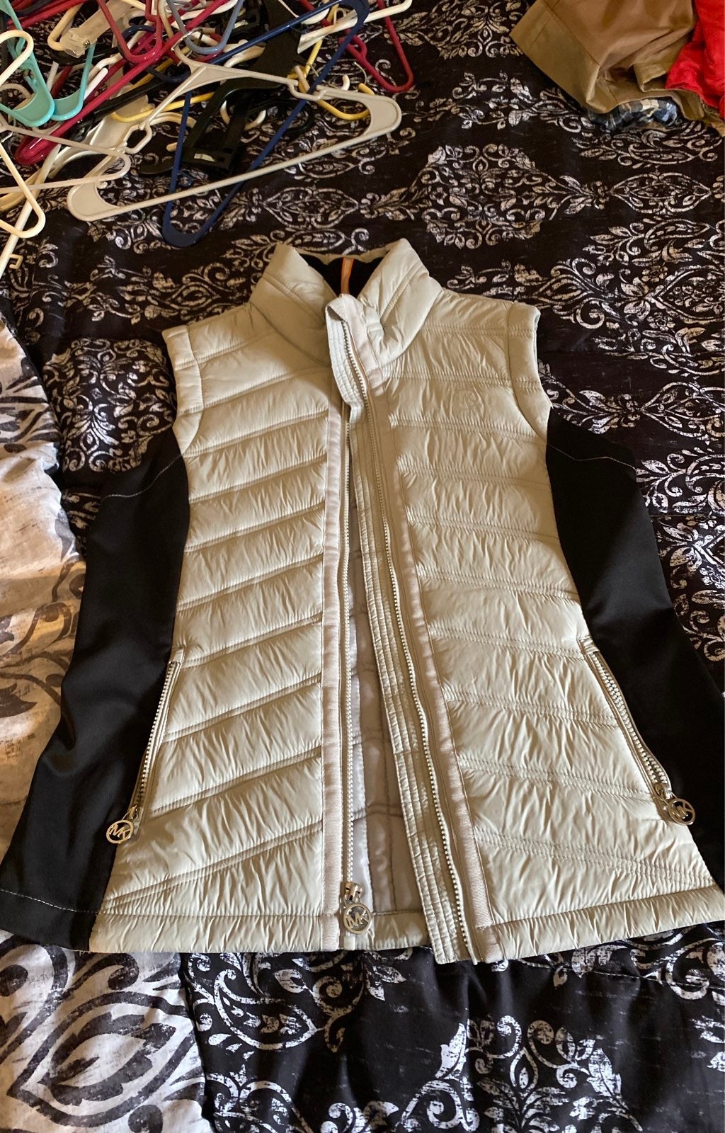 Michael Kors Puffer Vest Grey Black Medium Like New
