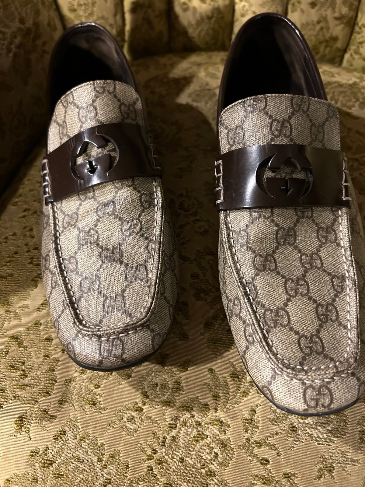 Men’s Gucci pattern loafers and bag combo