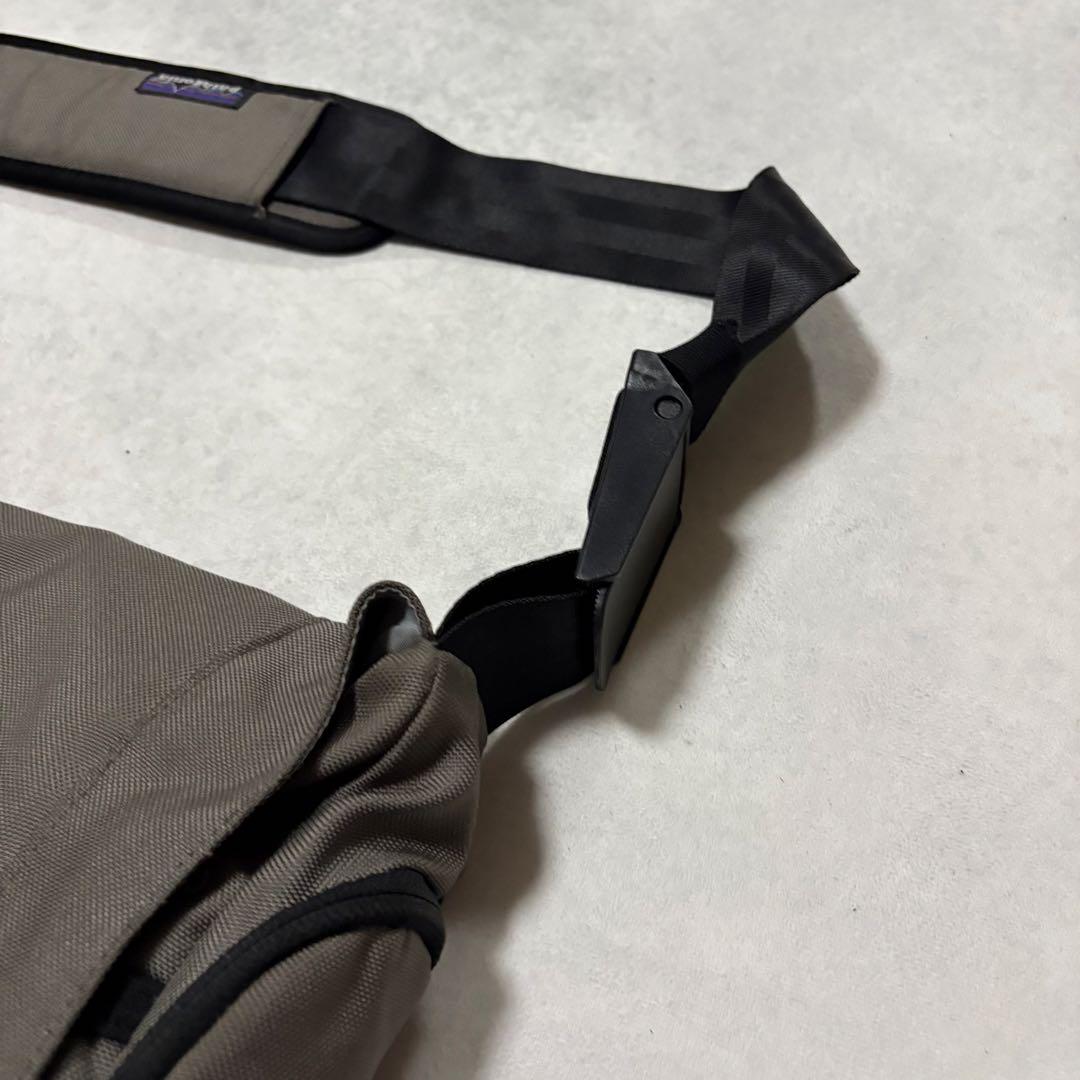 archive patagonia messenger bag tech y2k