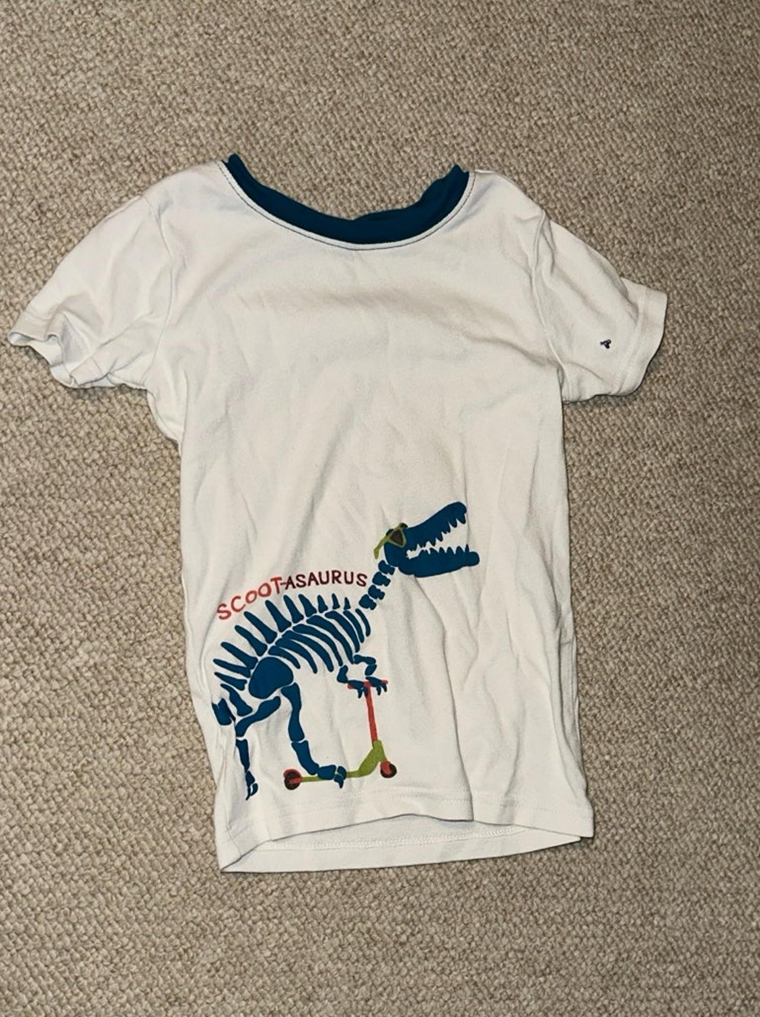 Dinosaur pajama shirt size 7