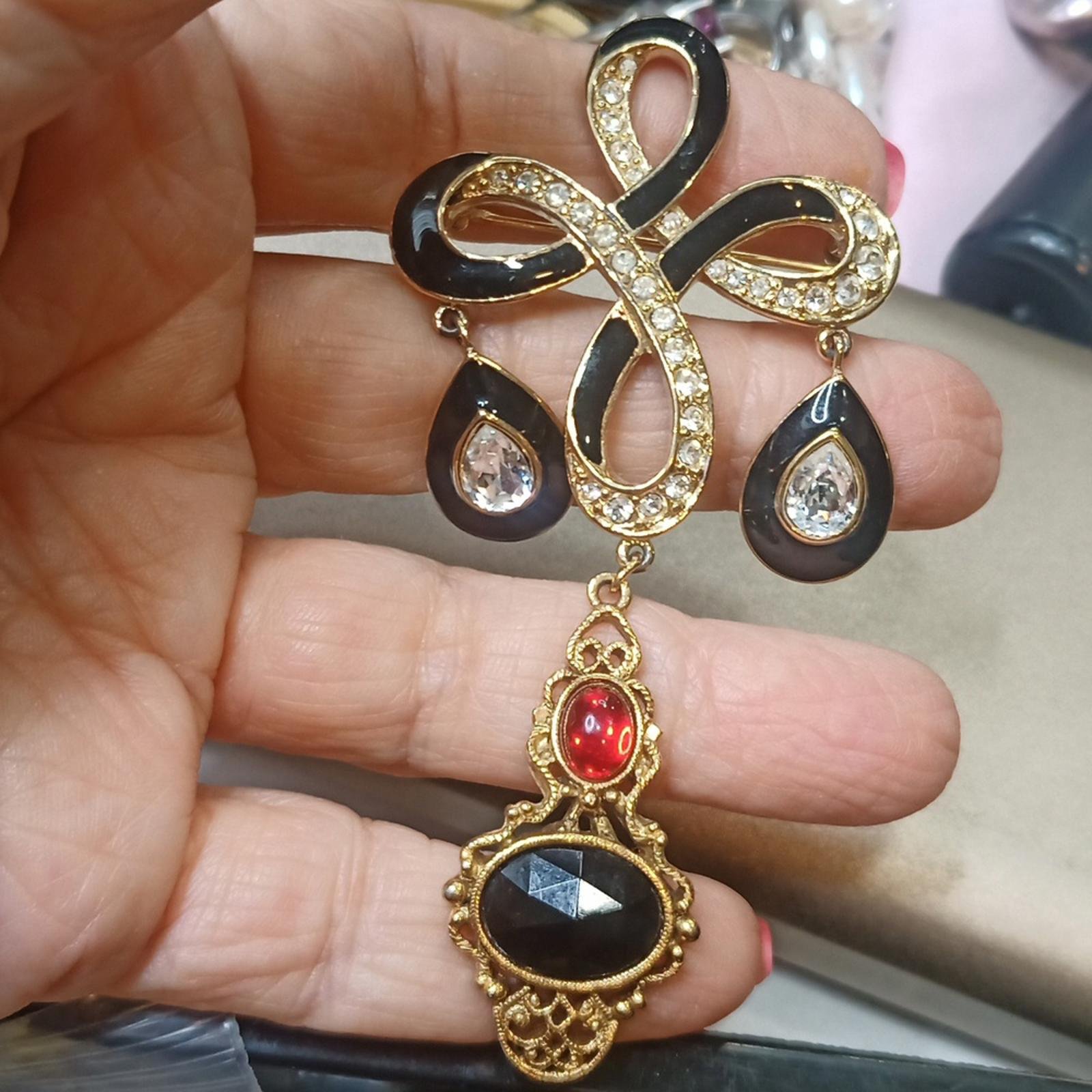 Vintage Trifari Black Enamel brooch