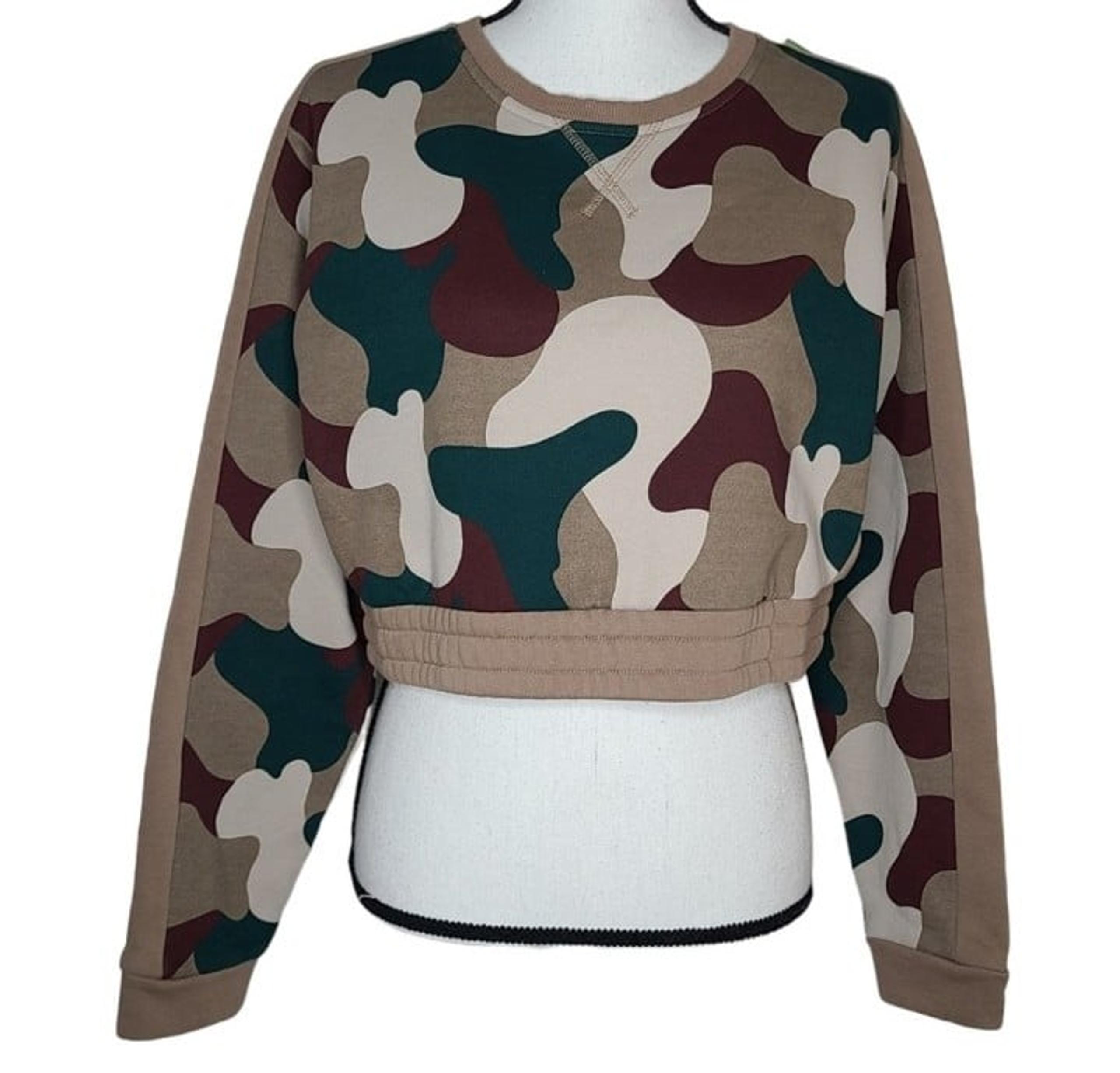 Balance Athletica Mountainside Cropped Crew Sweatshirt Camo Medium