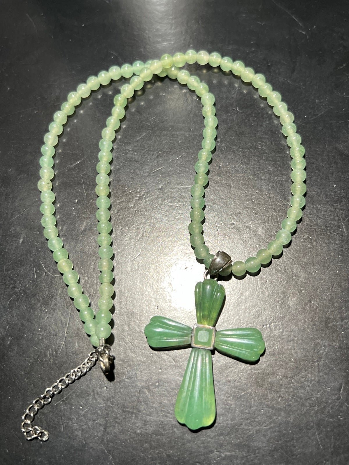 BEAUTIFUL STERLING SILVER JADE NECKLACE
