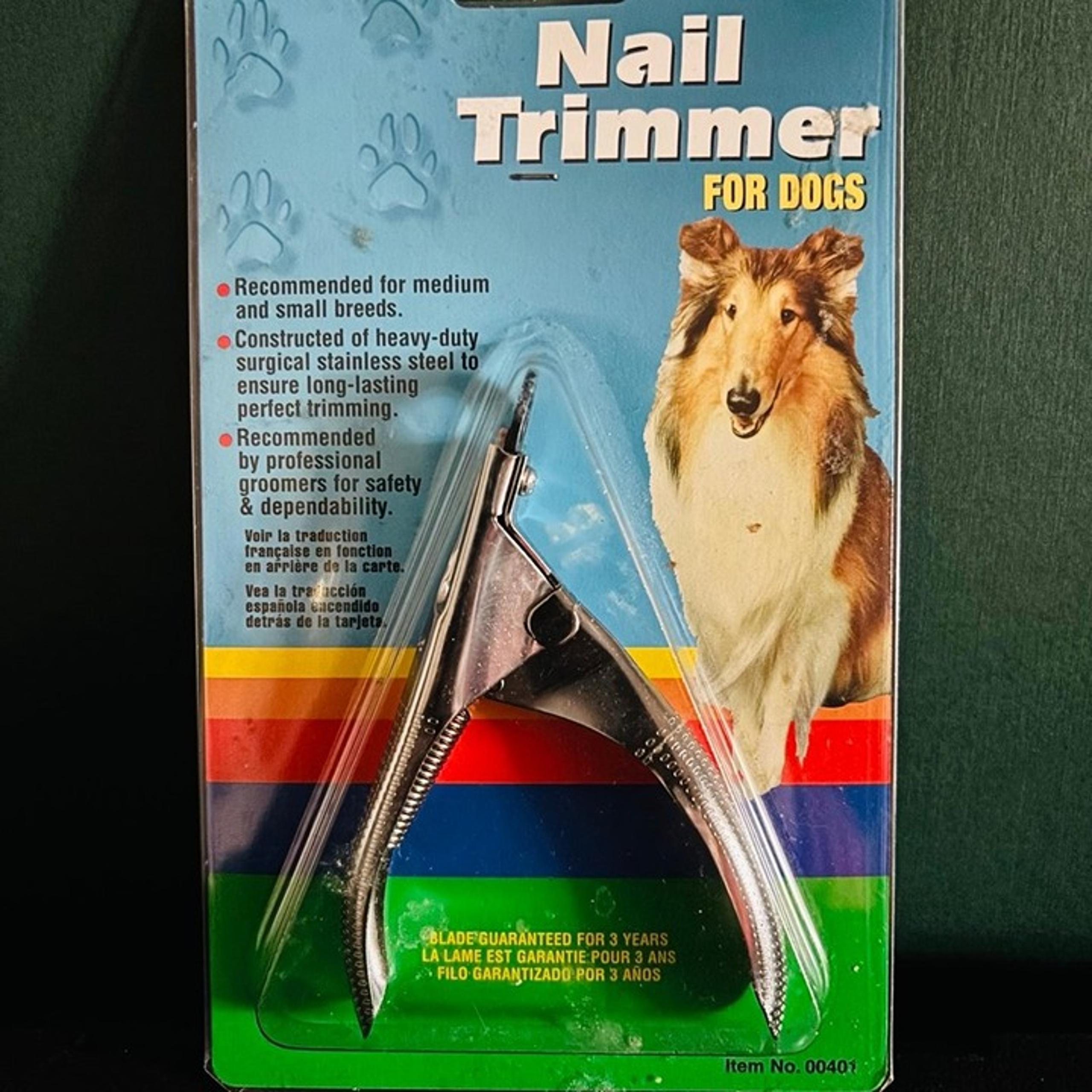 Four Paws Nail Clippers For Medium To Small Dogs New