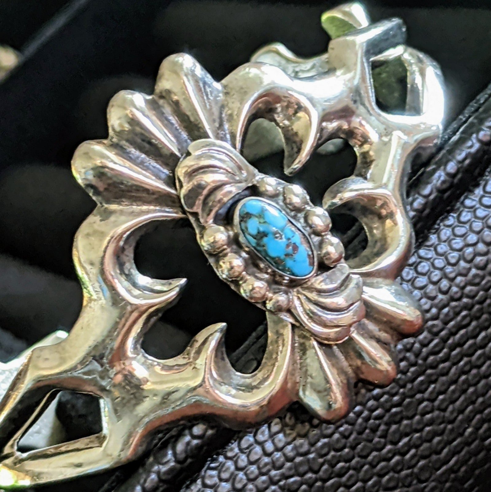 Vintage Navajo Sandcast 40 g Turquoise Sterling Silver Cuff Bracelet
