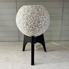 Sugar Ball Tripod Table lamp