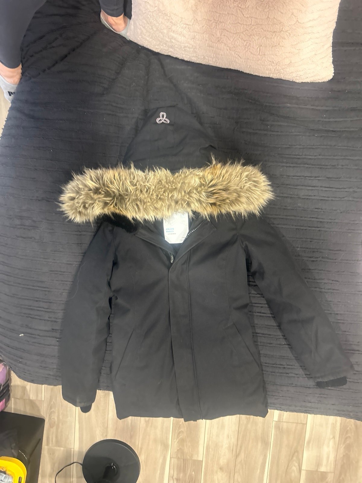 Aritzia parka