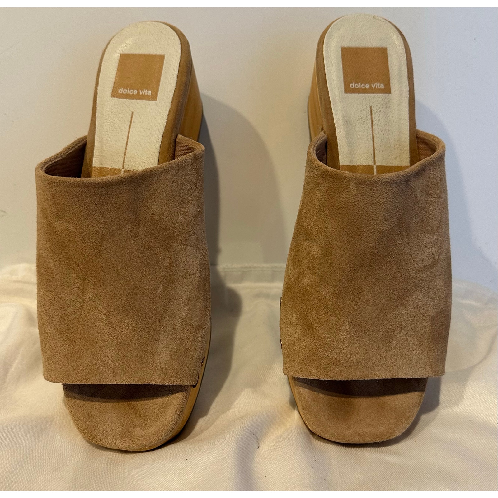 Dolce Vita Clogs Womens 7.5 TAN Suede Studded Wood Mule Platform Boho Shoes