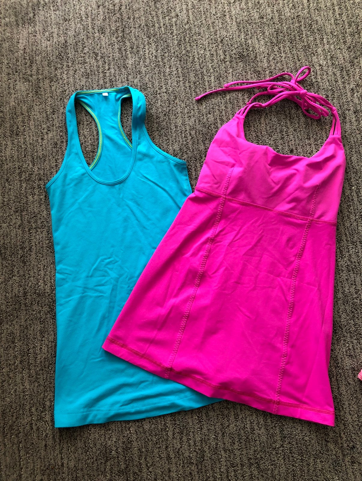 Lululemon tank top s 2