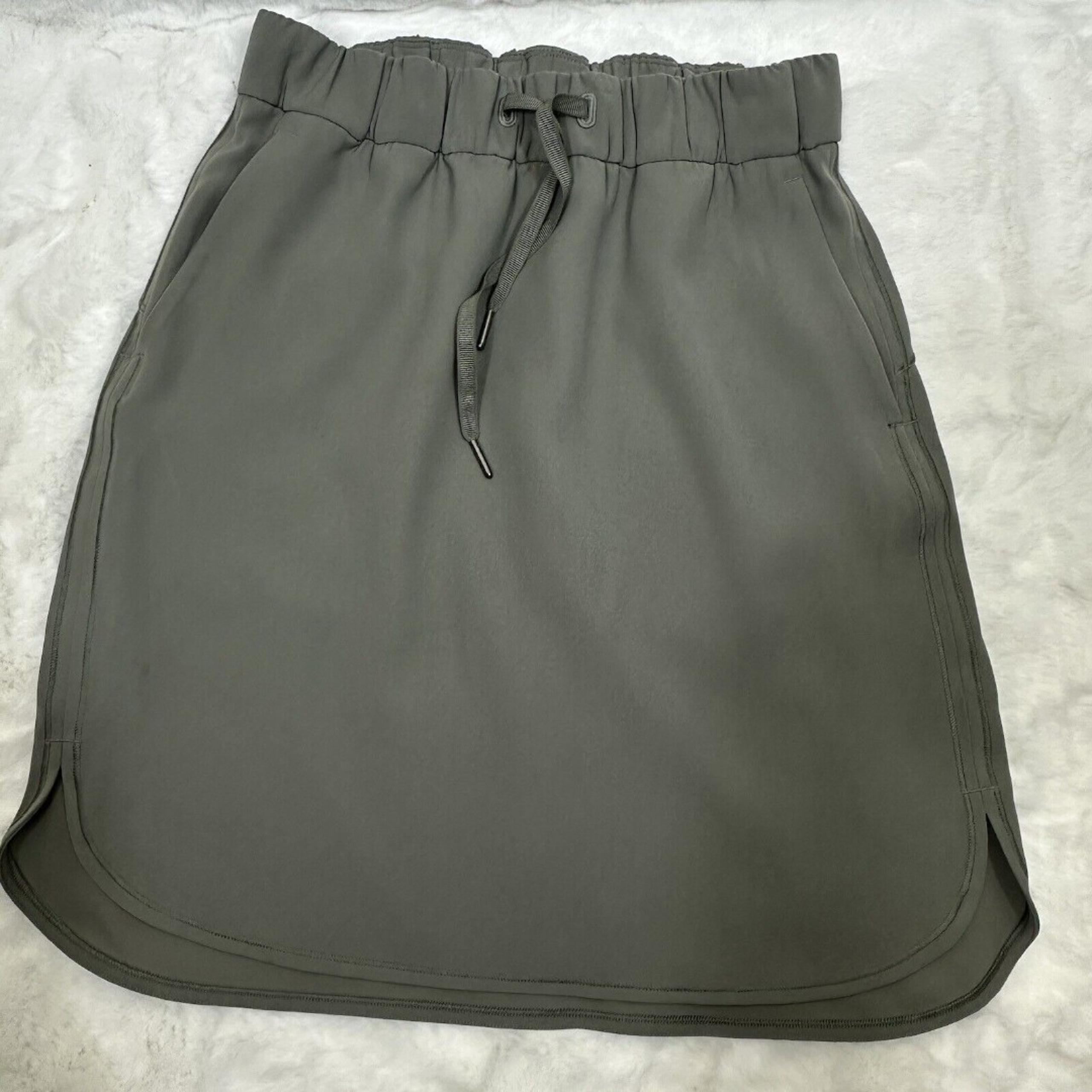 Lululemon On the Fly Woven Skirt Women’s Sz 6 Grey Sage Green Activewear AC1
