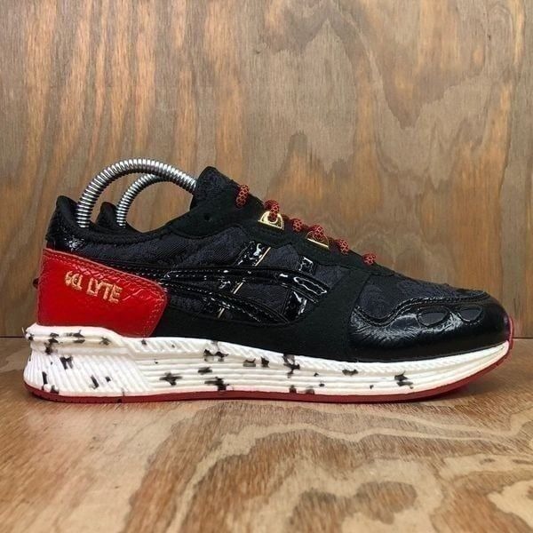 ASICS Women's HyperGEL-LYTE Athletic Shoes