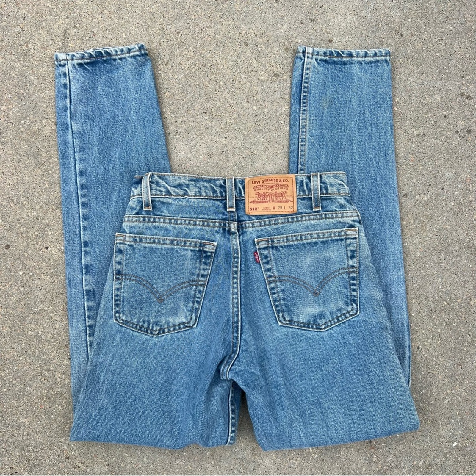 Vintage 90s Levi’s 512 slim fit tapered leg jeans 29x32