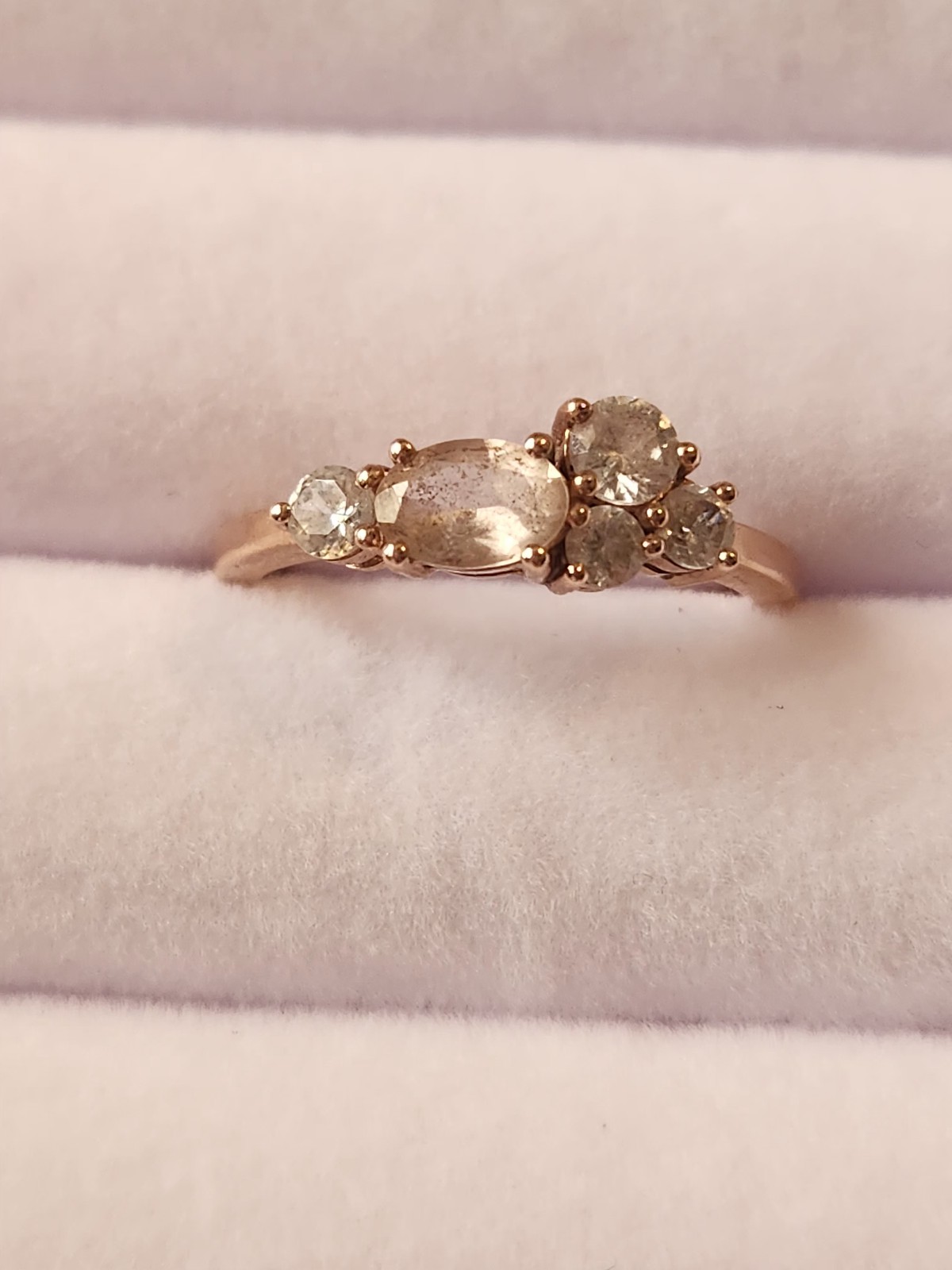 Breathtaking 10kt solid 5 stone Rose gold & Morganite and white zircon accents