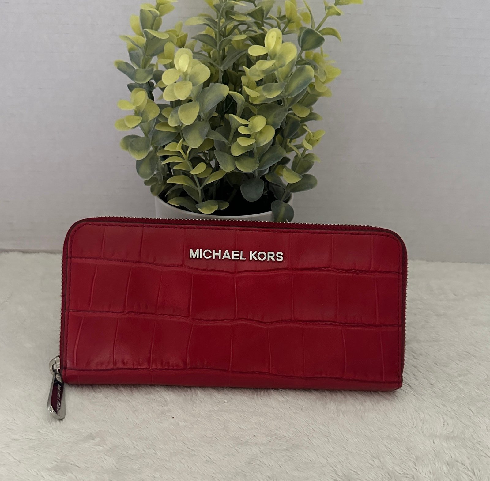 Michael Kors Long Wallet Cherry Red Croc Embossed Leather Large 3 Quarter Zip