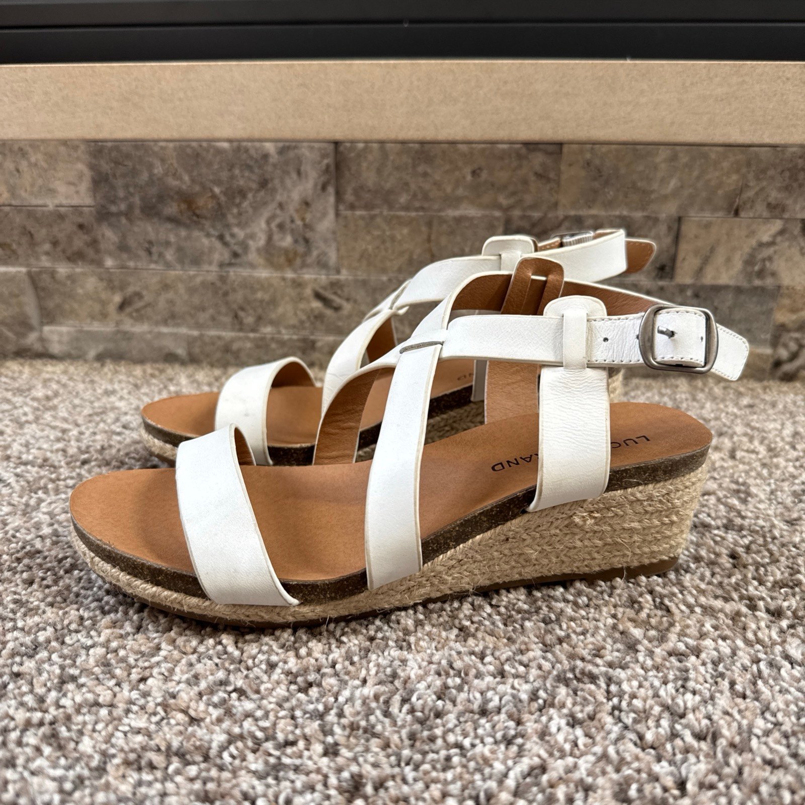 Lucky Brand Girls Size 2M Wedge Sandals