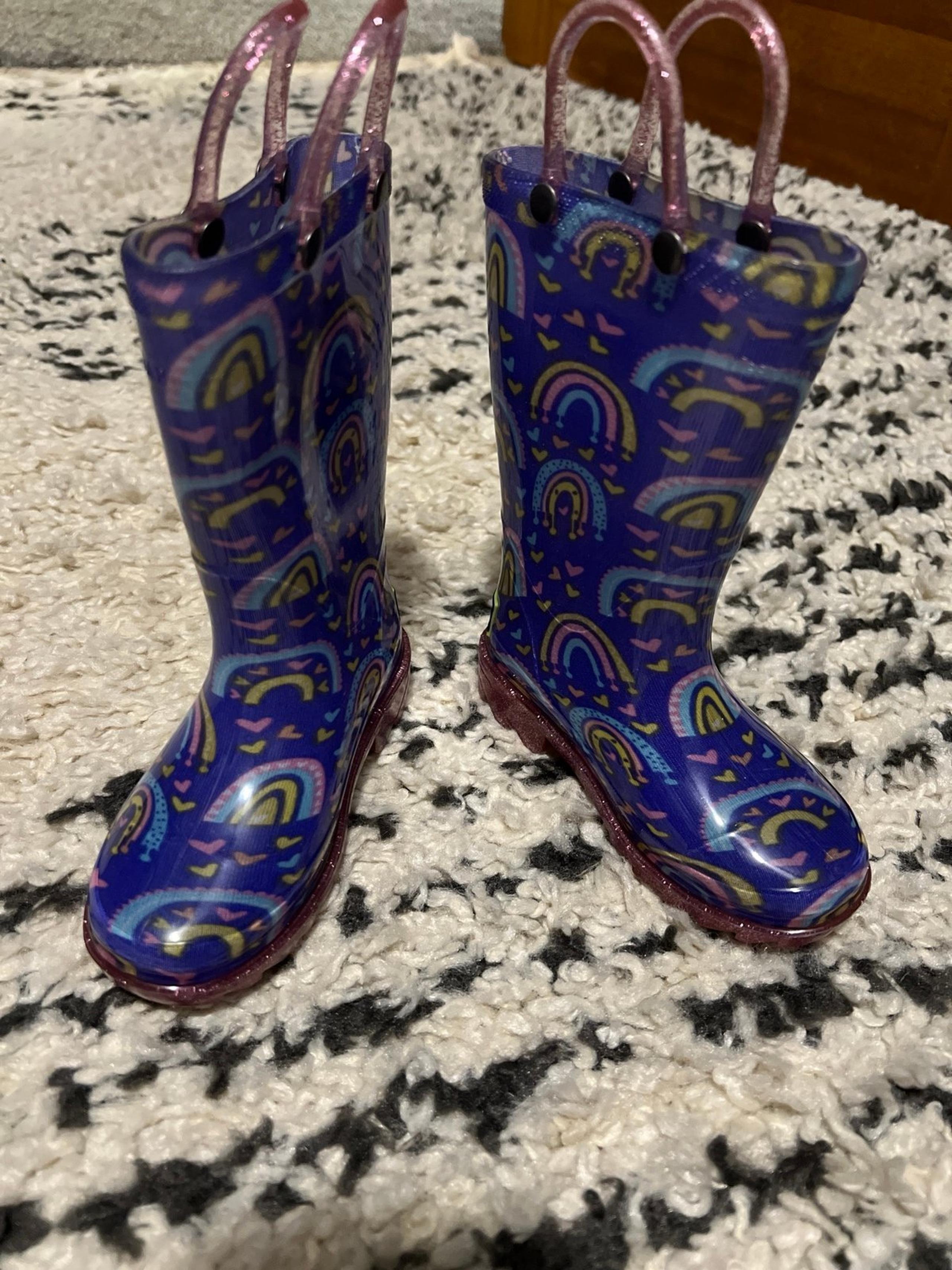 Light up rain boots - toddler size 7