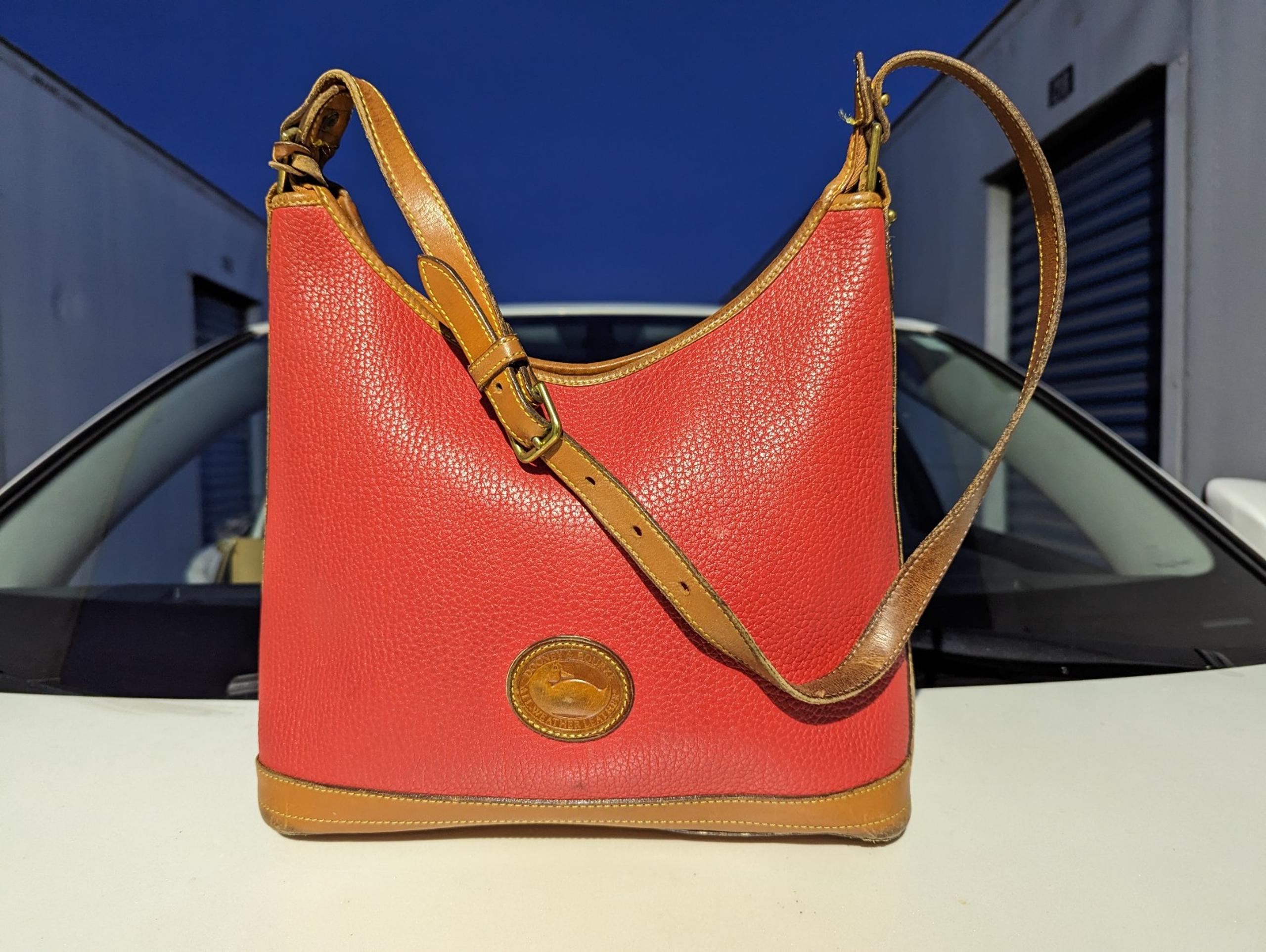 Dooney and Bourke, shoulder bag, comes with matching wallet