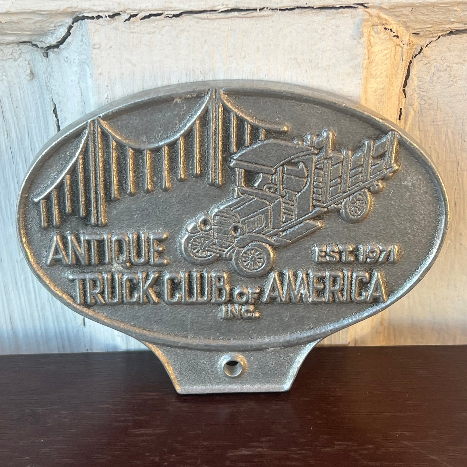 Vintage Antique Truck Club of America Auto Car Grille Emblem Badge