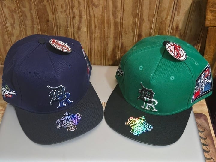 Twnty Two Snapback - Dominican Republic / Santo Domingo / 2pc. Bundle!) NWT!