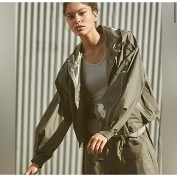 Free People Movement Rain Check Packable Waterproof Jacket XS NWT. NWT Free pe