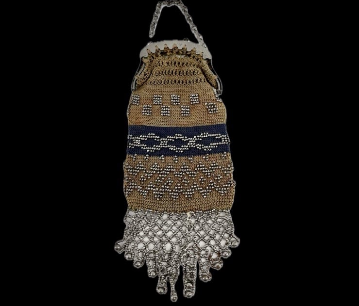 Beautiful Antique Crochet Beaded Metal Clasp Miniature Reticule Coin Purse 4 x3
