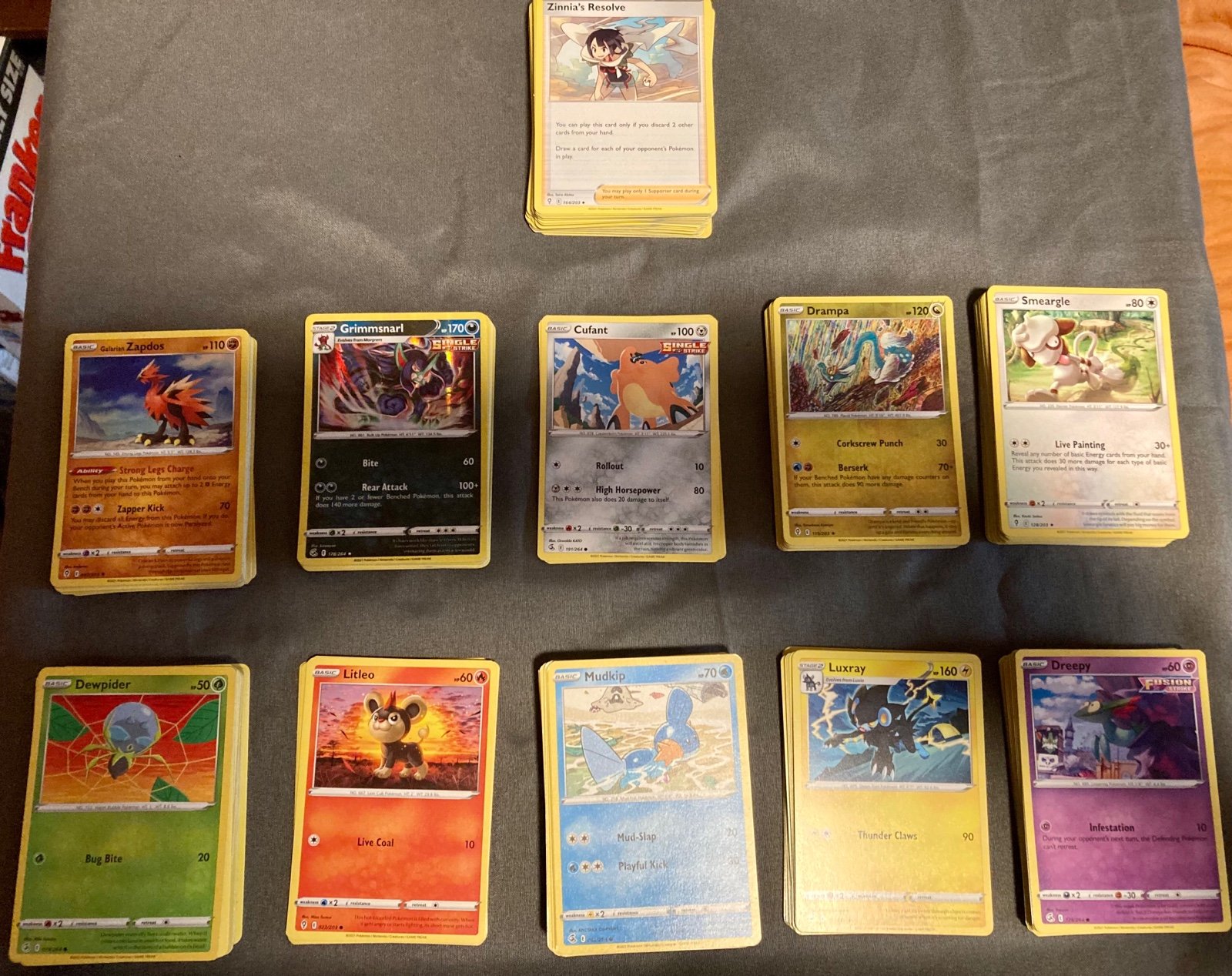 lot of 340 pokémon cards