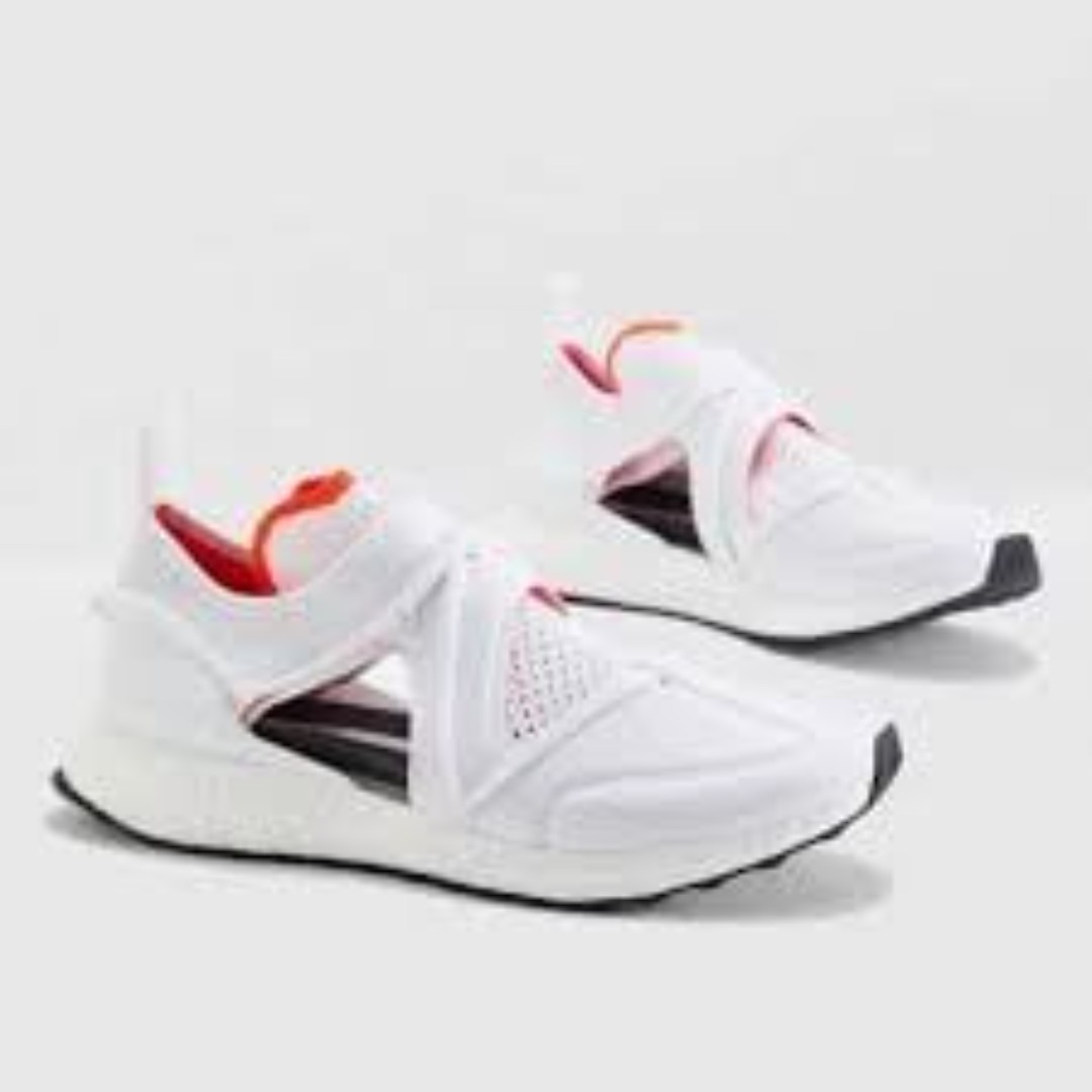 adidas Womens Ultraboost T Stella McCartney White Athletic Running Fashion 7.5