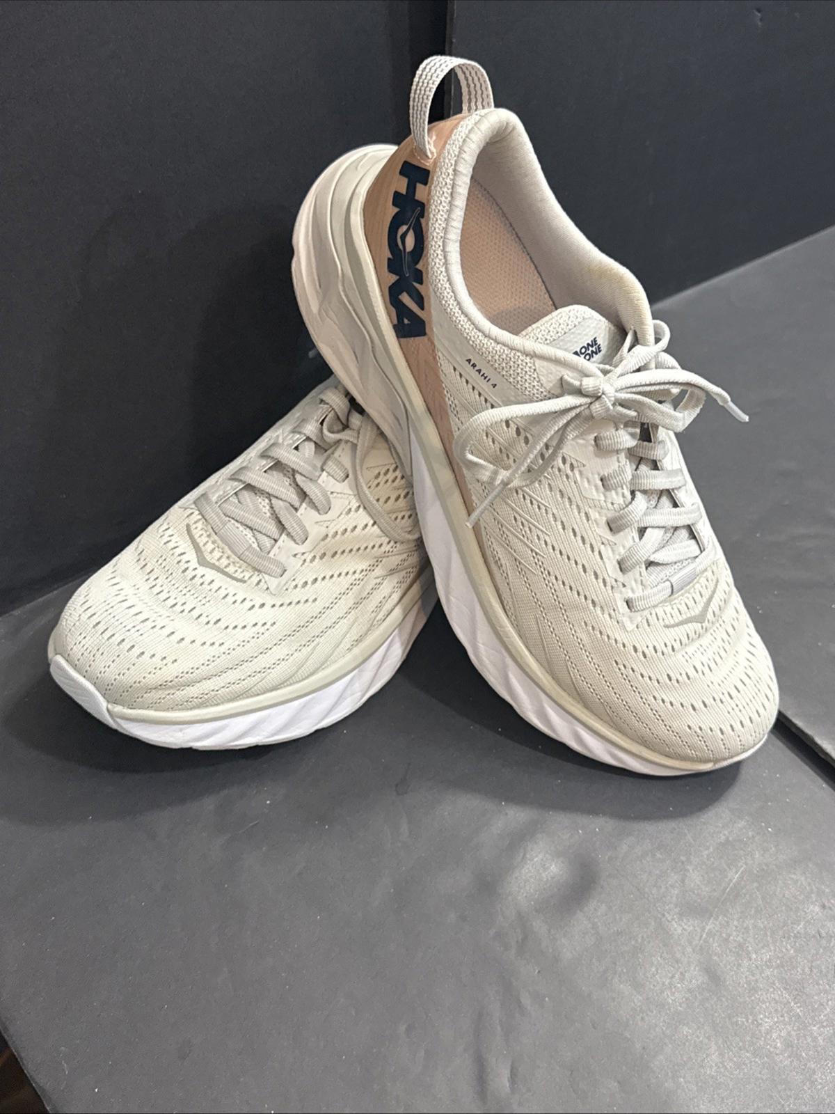 Hoka One One Arahi 4 Grey Athleisure Gym Running Shoes Sneakers Women's 7.5