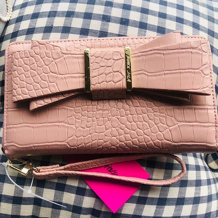 Betsey Johnson Bow Wallet NWT