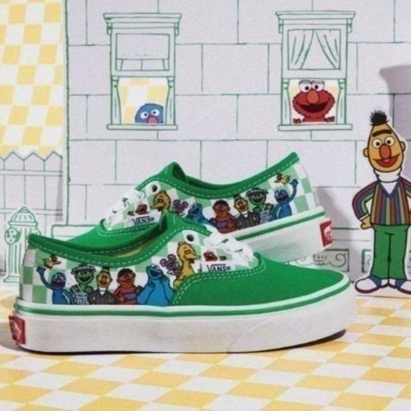 Vans Sesame Street Elmo Big Bird Boys Sneakers Shoes Green Size 1 NEW