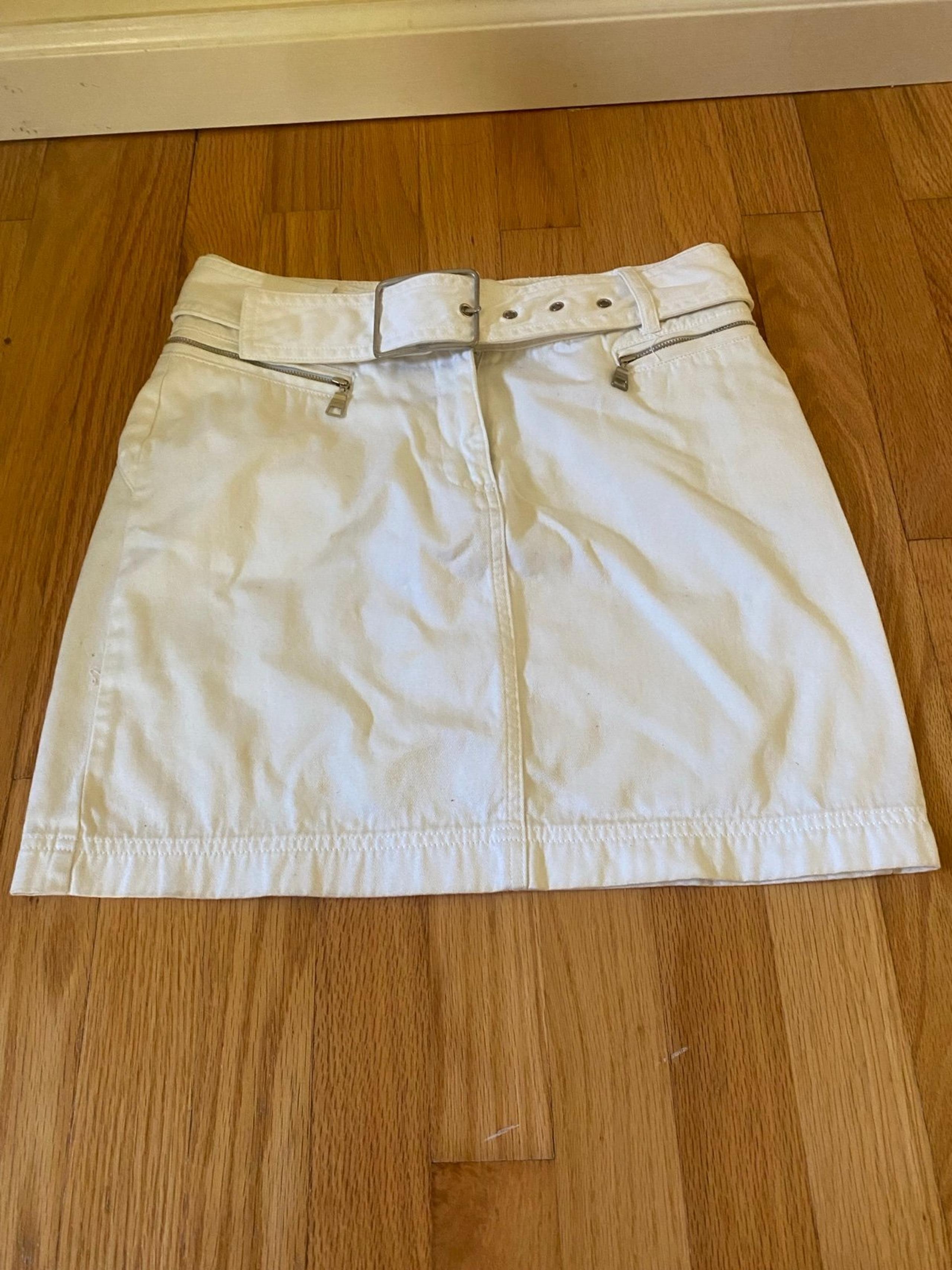 White The limited A-Line Skirt Size 2