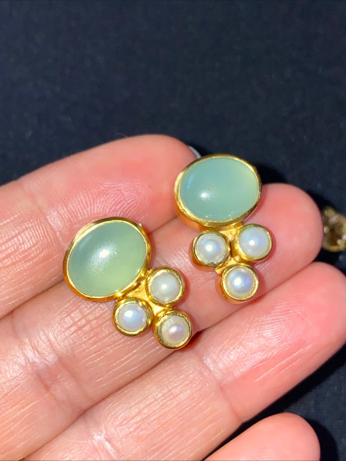 Julie Vos Jade stones Pearls Vintage signed gold tone earrings