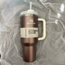 Stanley 40 oz Quencher Rose Gold Glow