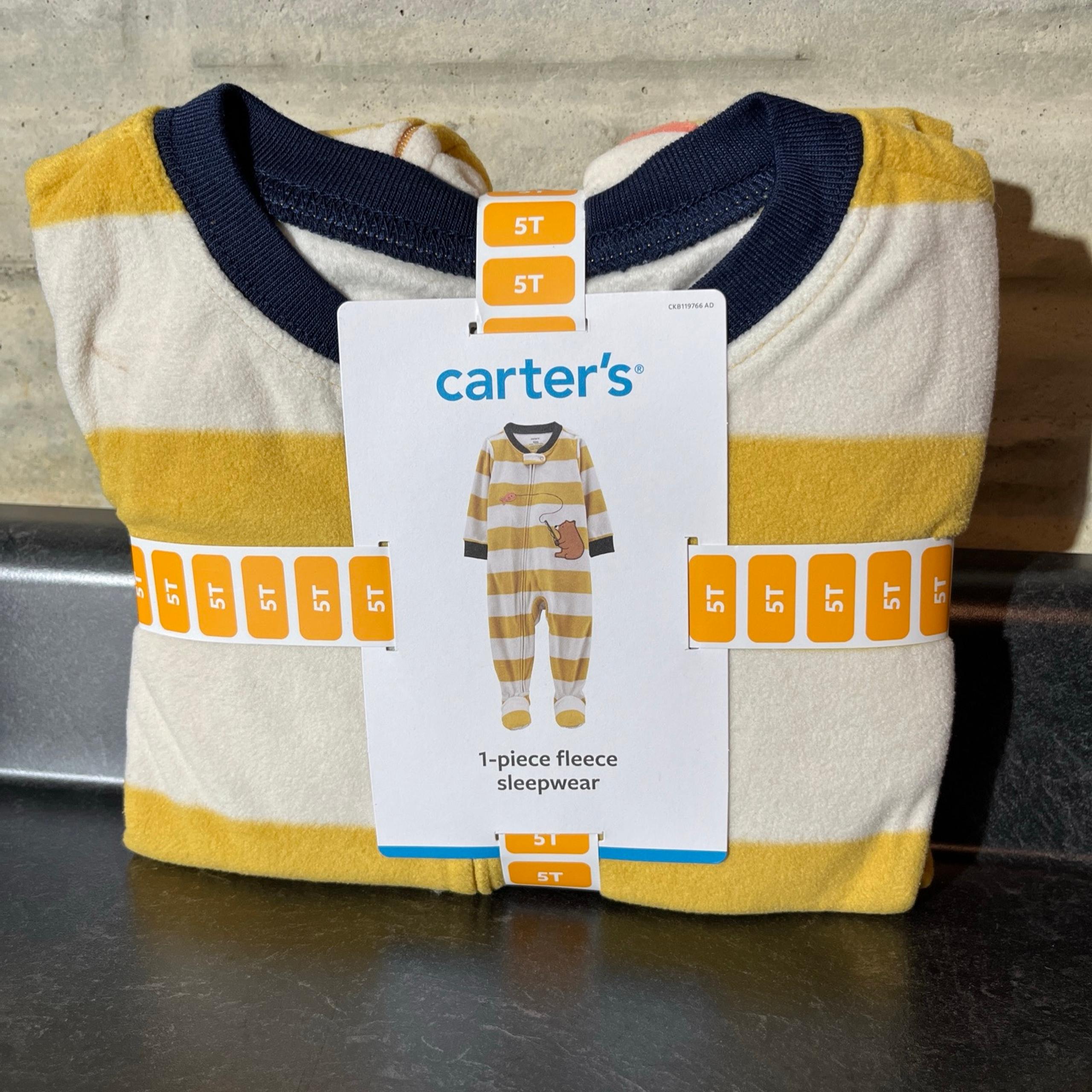 Carter's Toddler Sleepwear Close Footie 5T Bear/ Fishing Stripped Pattern Zipper