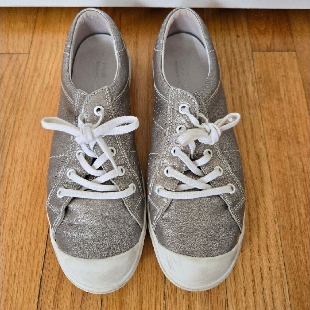 Josef Seibel Ladies Metallic Grey Sneakers (USA 9.5) EU 40 Fashion sneakers