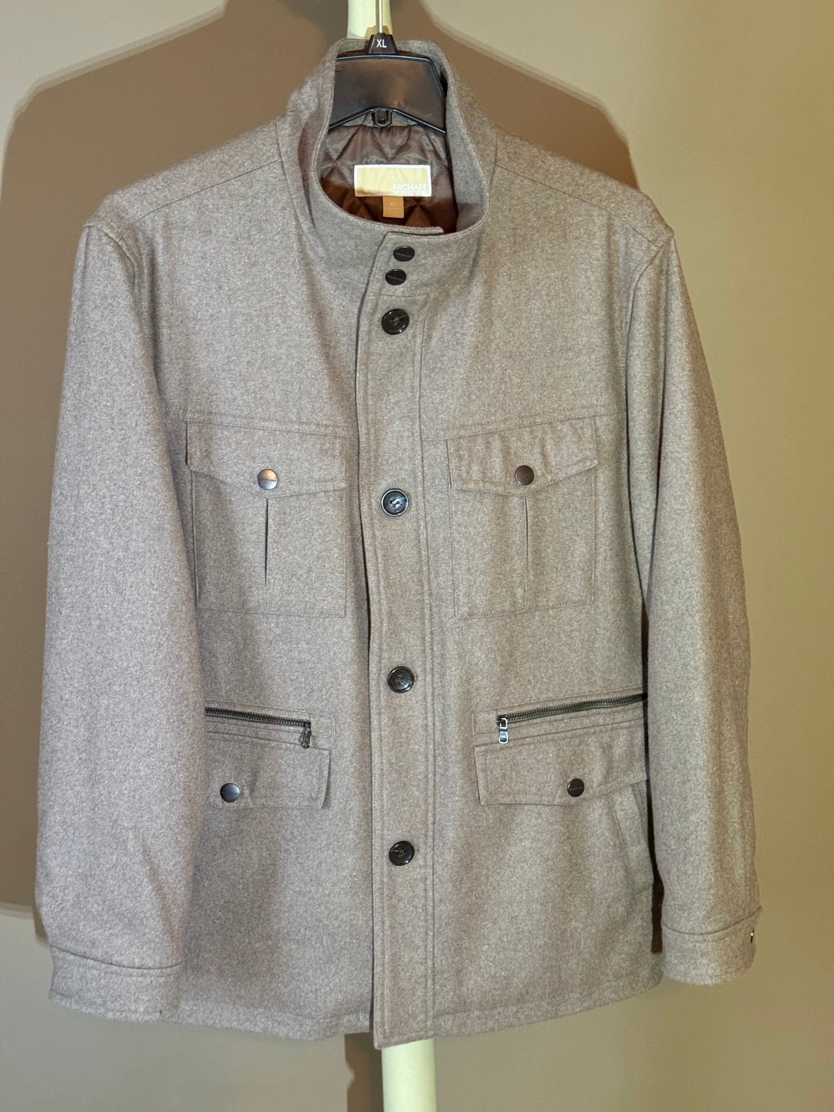 Michael Kors~Men’s~Size XL~Pre-Owned~Button-Up Coat~Quilted Inner Lining~ERC