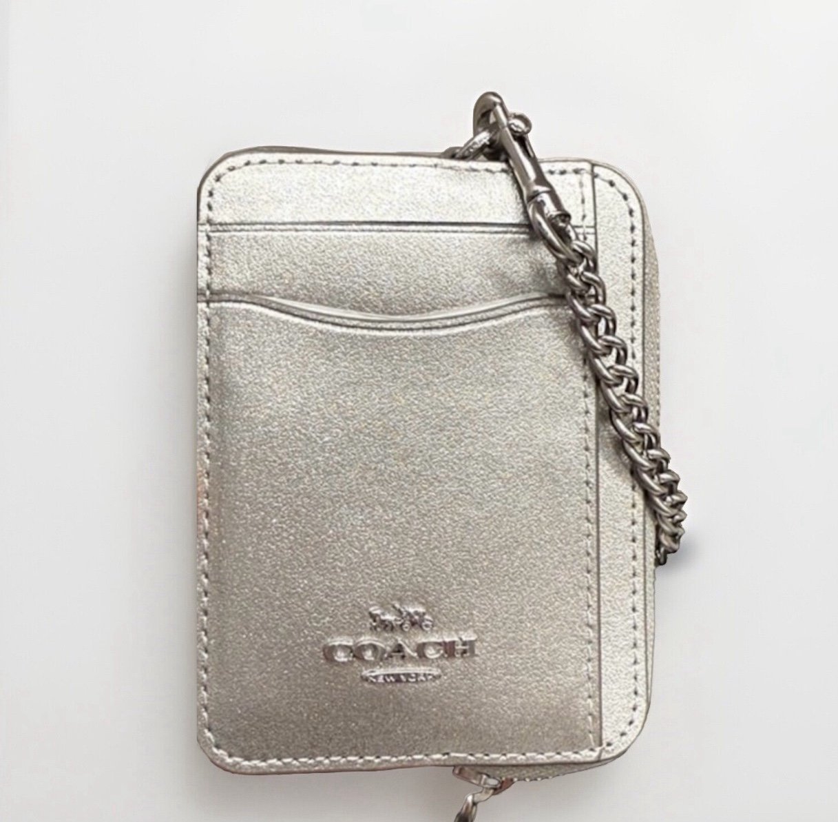 NWT COACH Zip Card Case In Pearlized Silver Smooth Leather