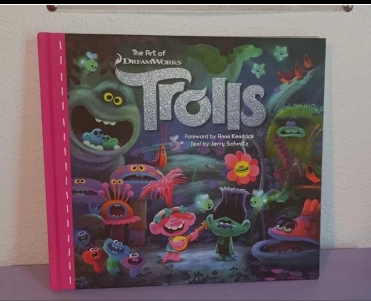 DREAMWORKS THE ART OF TROLLS BOOK 2016